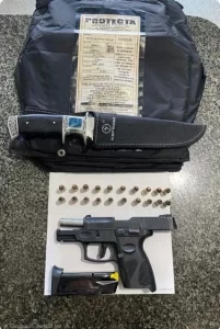 BPA FLAGRA SUSPEITO ARMADO NA ORLA DE ITAMARACÁ DURANTE PATRULHAMENTO